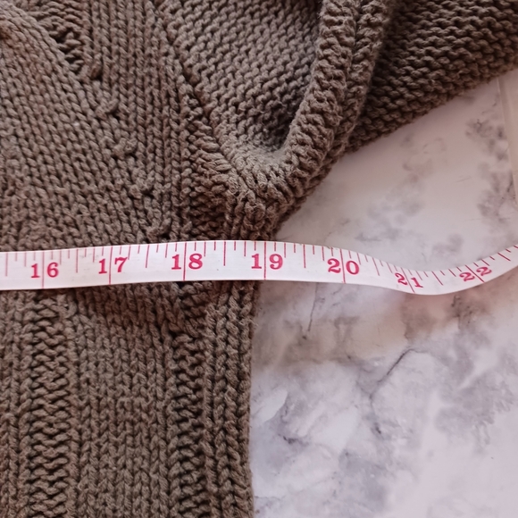 Aeropostale Cropped Olive cable knit pull over hooded sweater womens small - Picture 5 of 10